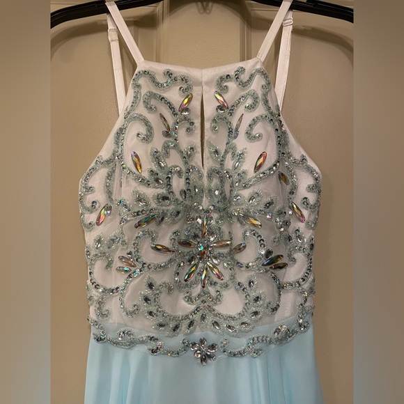 Escape Dresses & Skirts - Escape Keyhole Light Blue Dress
